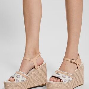 New Guess Stylish Beige Wedge Sandals womens 10